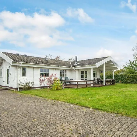 4 Person In Holiday home *